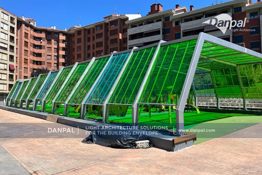 4mm Compact Playground